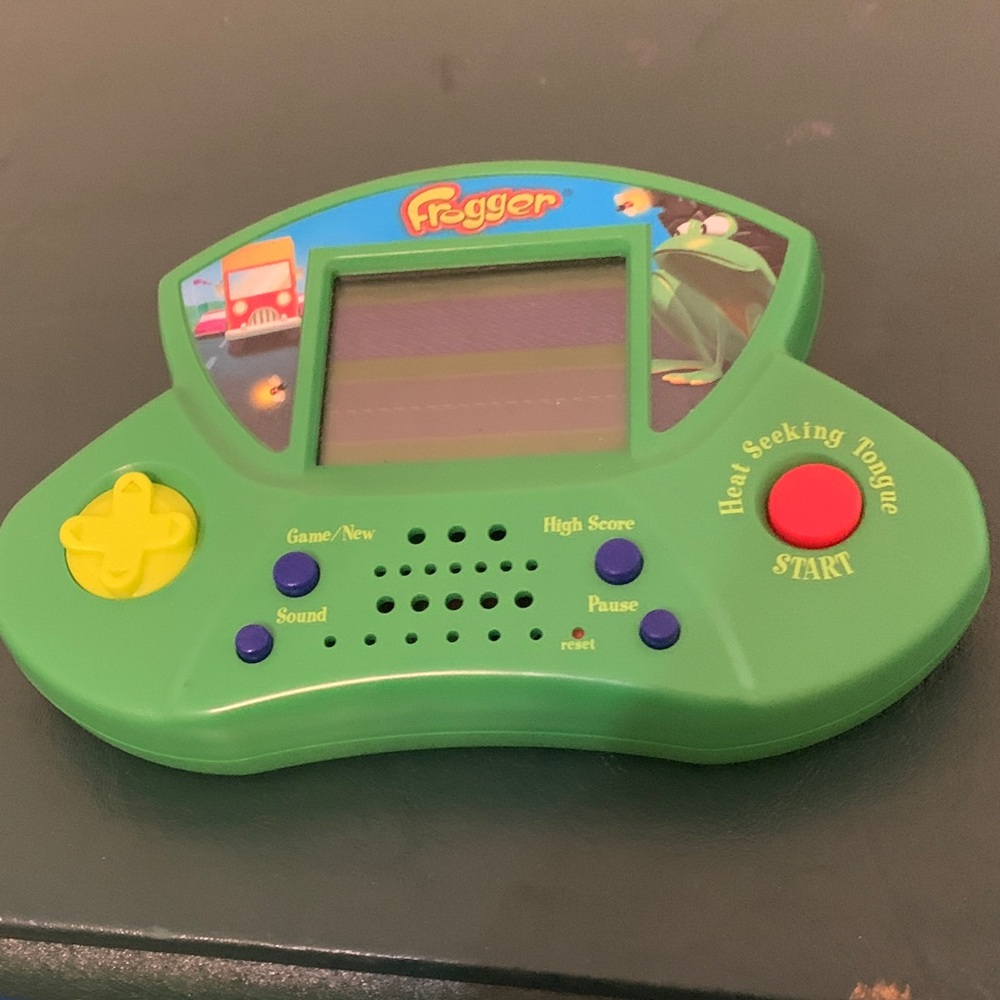 Frogger Handheld Console - Green 1980-1990s